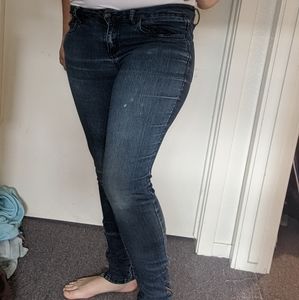 Zipper blue jeans, worn in look (in the good way)